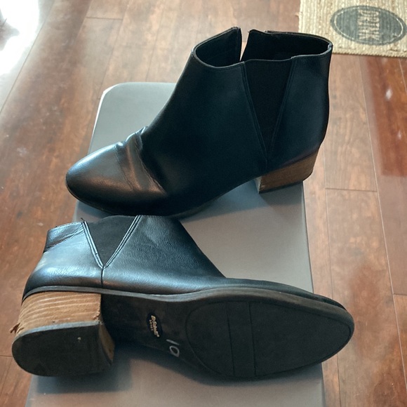 Dr Scholl’s size 8M boots - Picture 4 of 5